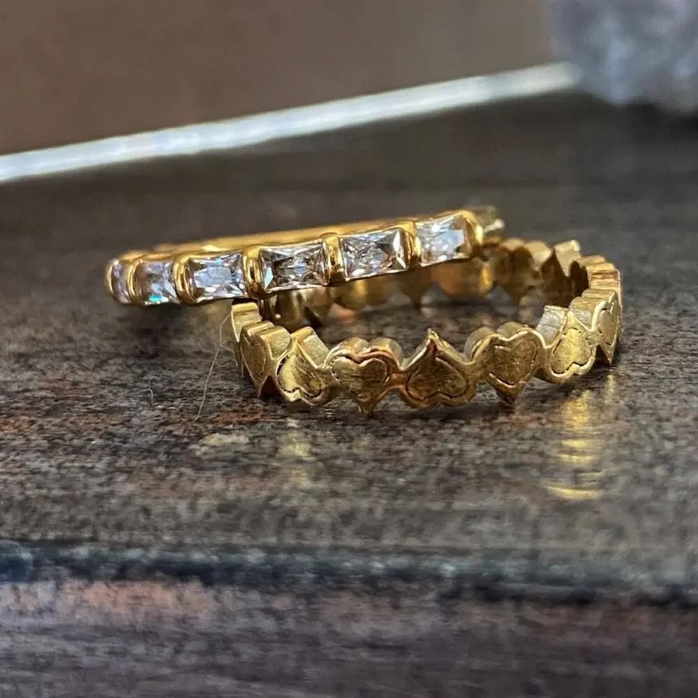 NEW Ring Of Hearts Gold & Rhinestone Ring Set